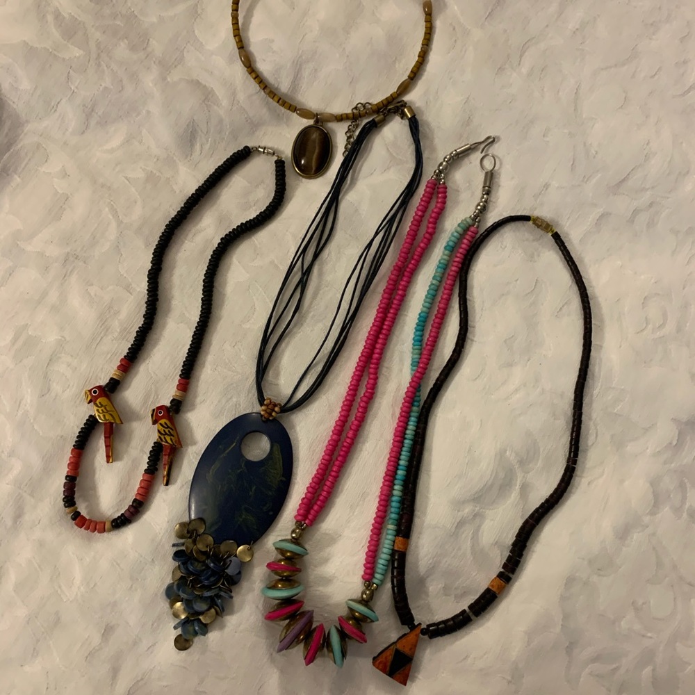 5 necklaces, wood and beads